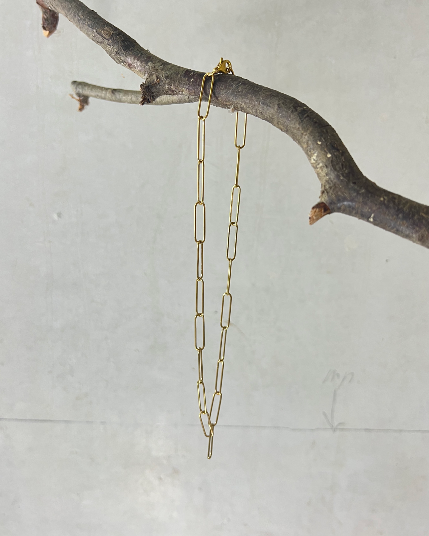 The Loulàlà Companion Essential Necklace * gold-toned