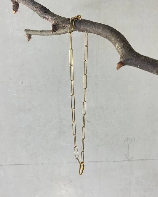 The Loulàlà City Style Statement Lock Essential Necklace * gold-toned