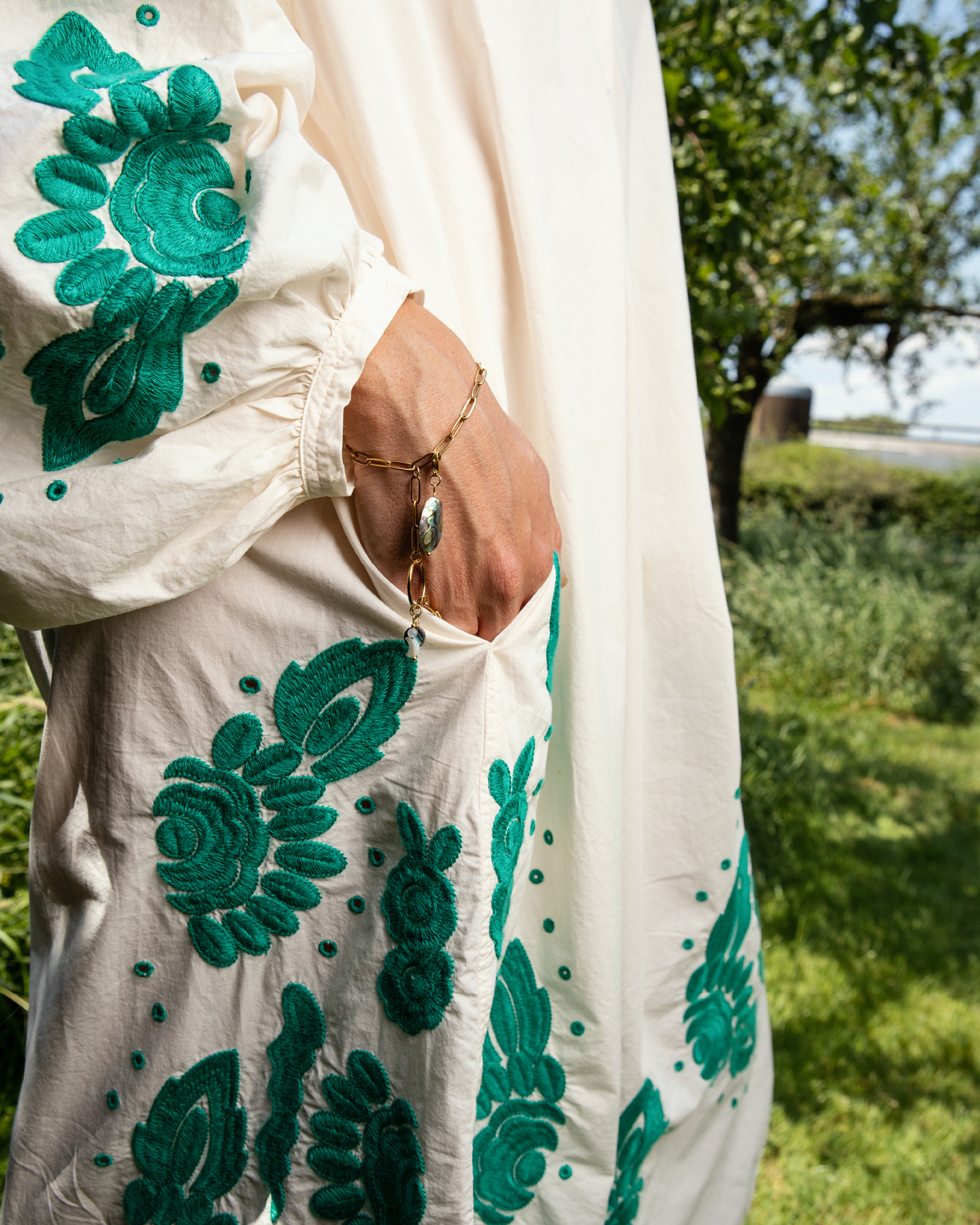 RIKKE ORGANIC COTTON SHIRT DRESS _ OFF WHITE _ Loulala Atelier _ Sissel Edelbo