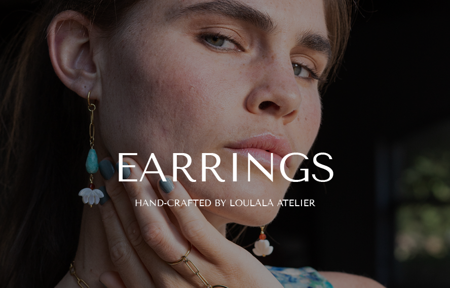 Enjoy our handcrafted earrings in various styles and lengths. Earrings with colourful gemstones to mix and match are a great asset to your outfits all year long.